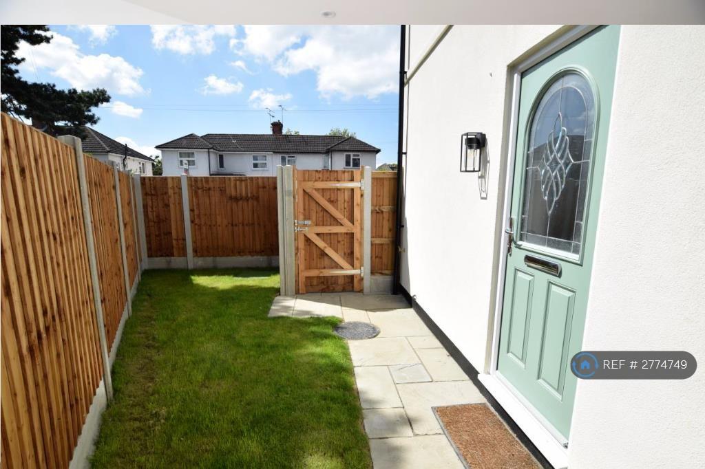 Private Entrance &amp; Garden
