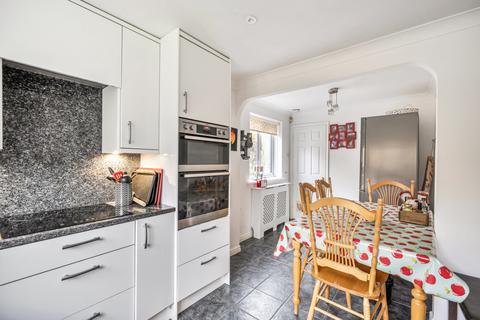 4 bedroom detached house for sale, Strawberry Mead, Fair Oak, Eastleigh, Hampshire, SO50