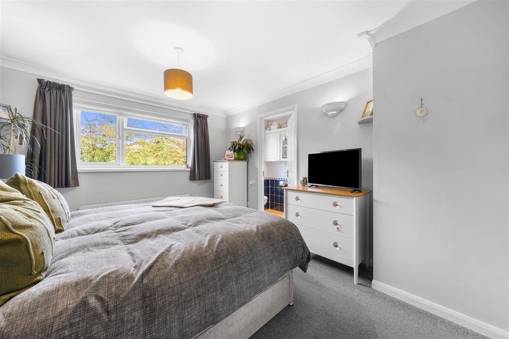 Main Bedroom