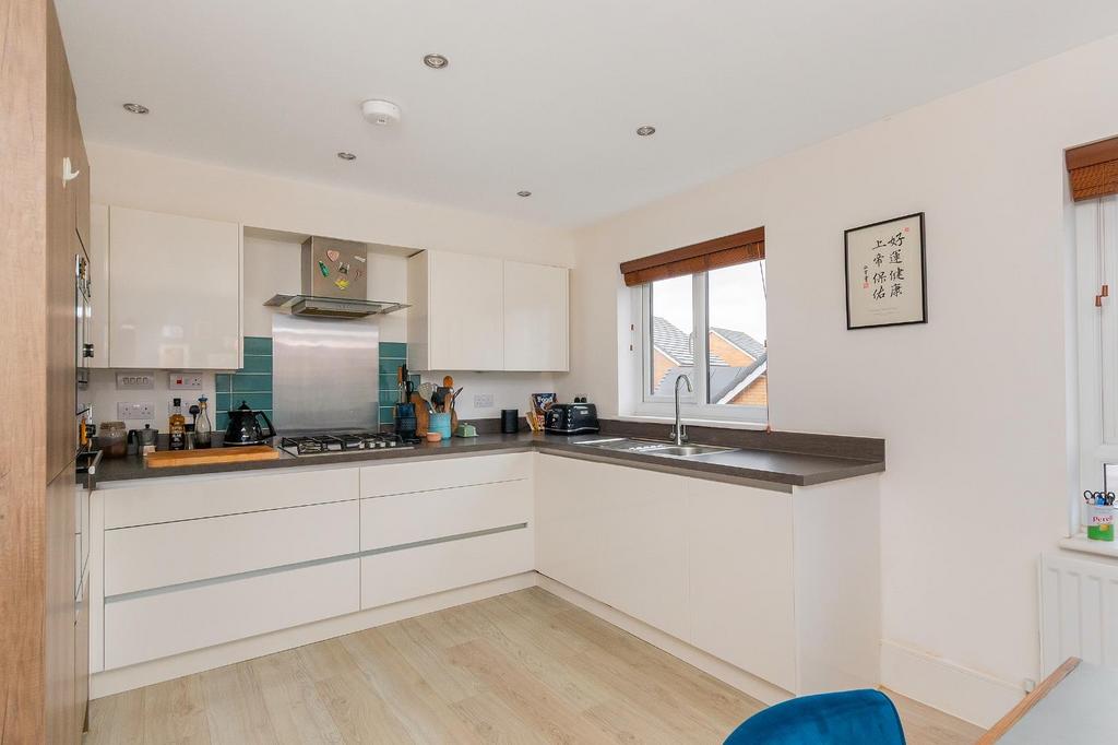 4 M4 DBR - Kitchen Diner C.jpg