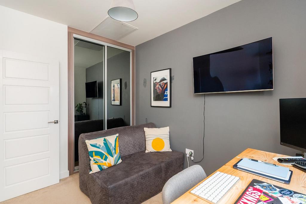 4 M4 DBR - Bedroom E.jpg