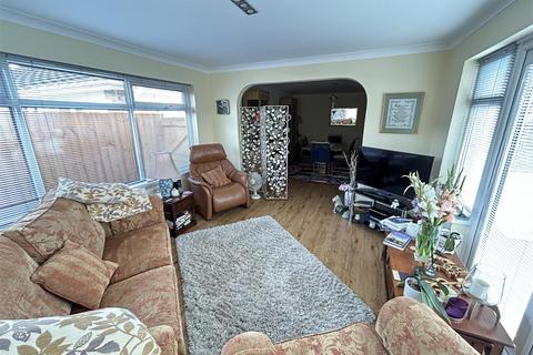 undefined, Clos Nant-Y-Ci, Saron, Ammanford
