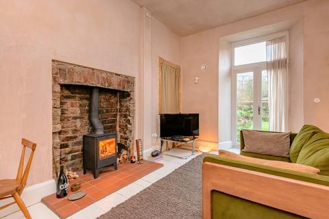 2 bedroom ground floor flat for sale, Piershill Terrace, Edinburgh EH8