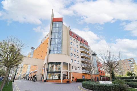 Studio for sale, Wards Wharf Approach, London, E16