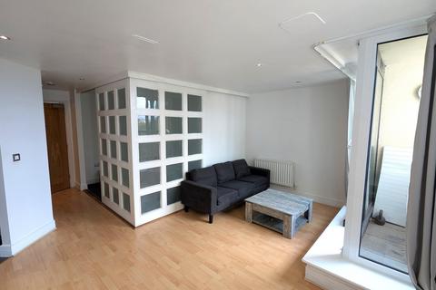 Studio for sale, Wards Wharf Approach, London, E16