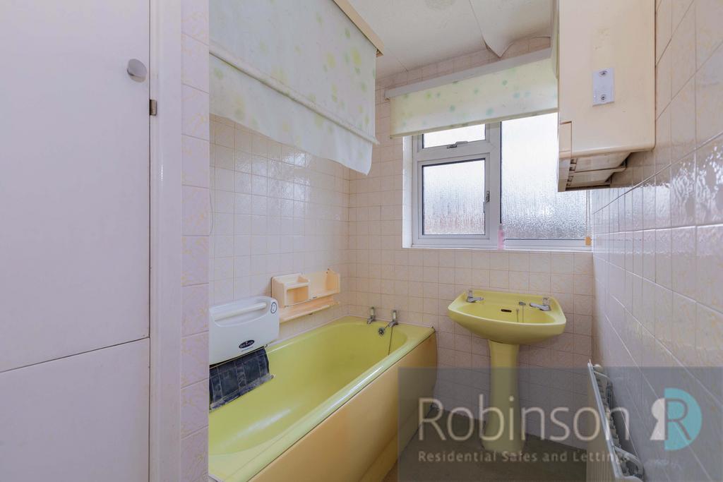 26 Webster Close-14