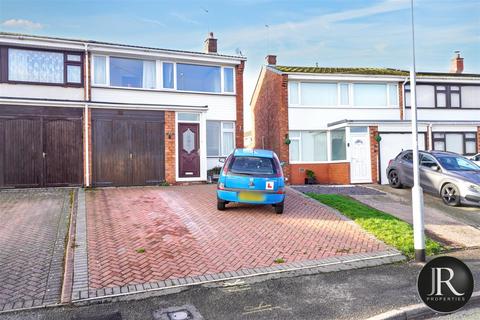 Leahall Lane, Rugeley WS15