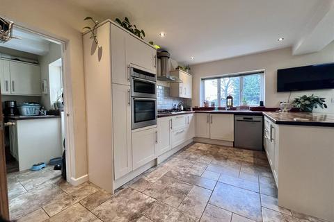 undefined, Alcester Road, Stratford-Upon-Avon CV37