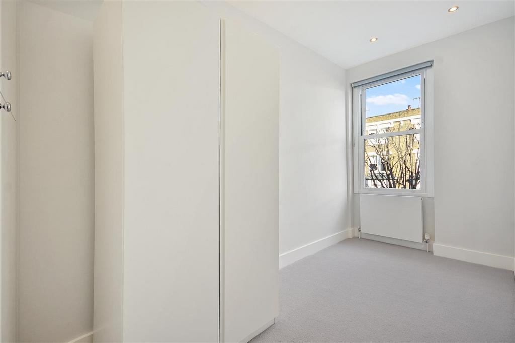 FBL - Applegarth Road - Bedroom3 (1).JPG