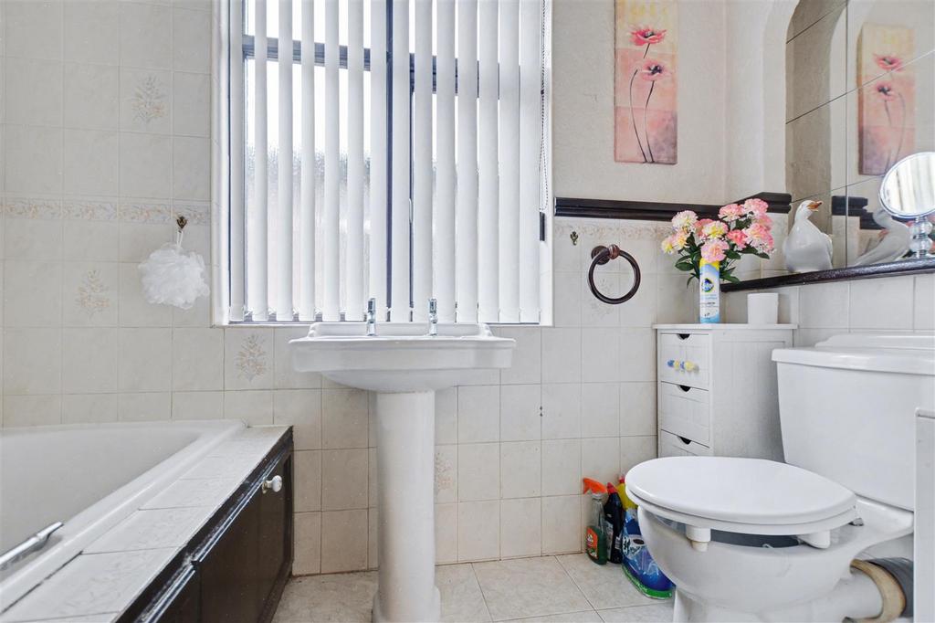 Bathroom.jpeg