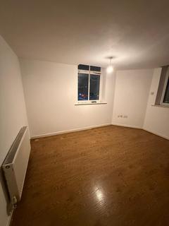 2 bedroom apartment to rent, 12 Ruby House