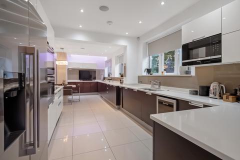 5 bedroom detached house for sale, Greenbrook Avenue, Hadley Wood, EN4