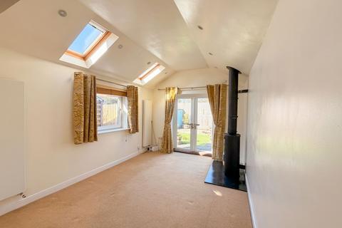1 bedroom terraced house for sale, New Smithy Drive, Thurlstone