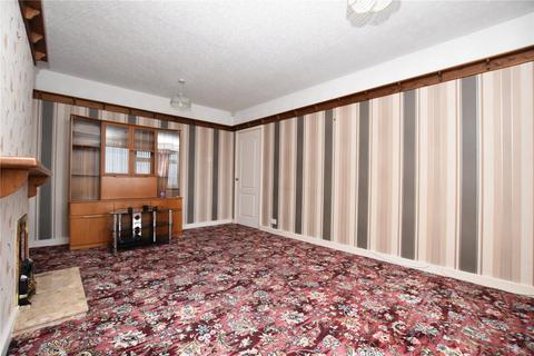 3 bedroom bungalow for sale, Batley Road, Tingley, Wakefield, West Yorkshire