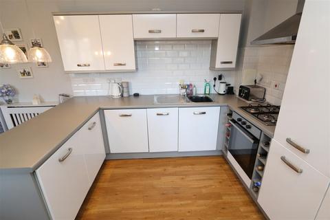 undefined, St. James Road, Brentwood