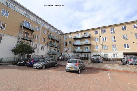 2 bedroom apartment for sale, St. James Road, Brentwood