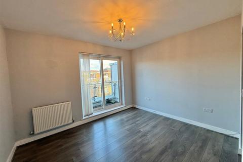 2 bedroom apartment for sale, St. James Road, Brentwood