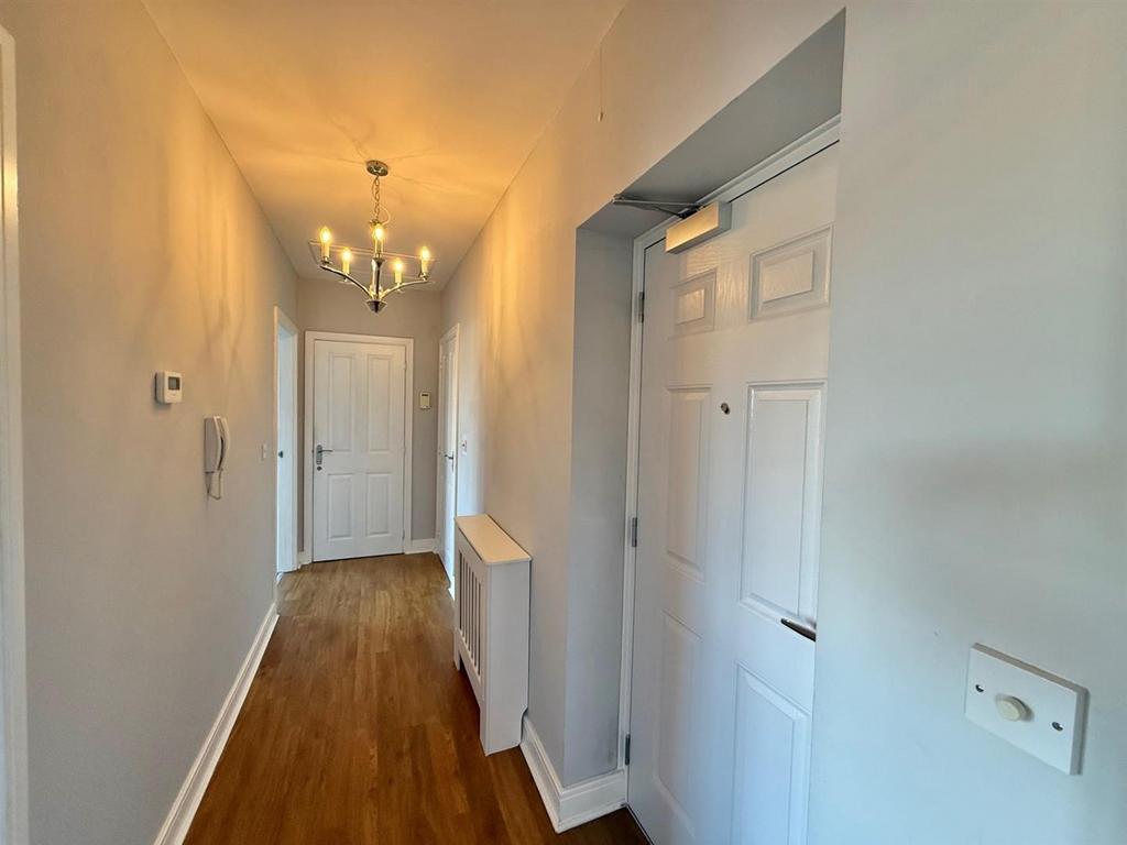 Hallway.jpg