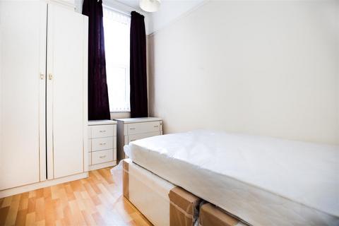 2 bedroom flat to rent, Cartington Terrace, Heaton, NE6