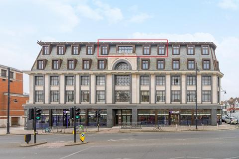 2 bedroom penthouse for sale, Acre Lane, SW2