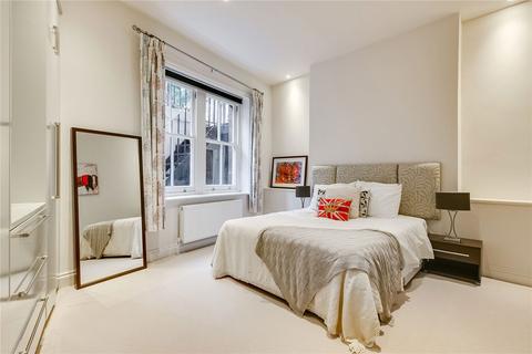 4 bedroom flat to rent, Roland Gardens, London SW7