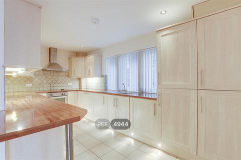 2 bedroom flat to rent, Nottingham NG3