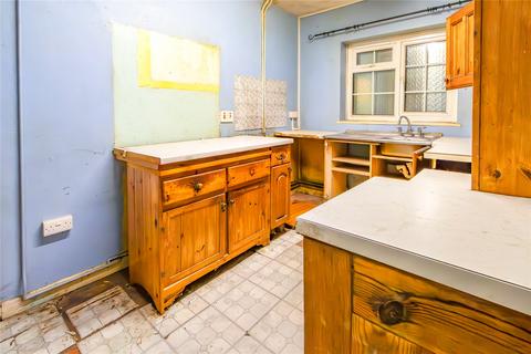 3 bedroom semi-detached house for sale, Highworth Road, Swindon SN3