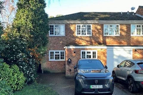 3 bedroom end of terrace house for sale, Radical Ride, Wokingham RG40