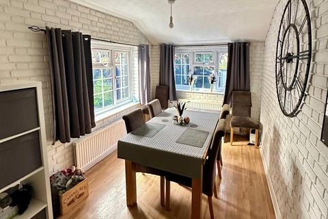 3 bedroom end of terrace house for sale, Radical Ride, Wokingham RG40