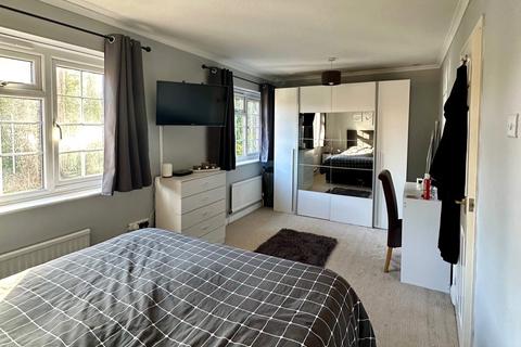 3 bedroom end of terrace house for sale, Radical Ride, Wokingham RG40