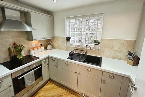 2 bedroom apartment for sale, Falconer Way, Treeton, Rotherham, S60