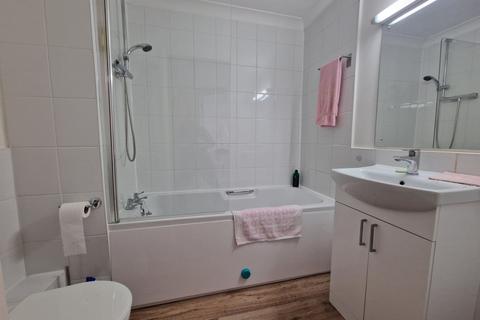 1 bedroom apartment for sale, Queens Crescent, Hampshire PO5