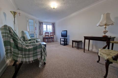 1 bedroom apartment for sale, Queens Crescent, Hampshire PO5