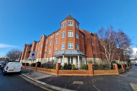 Apartment - Queens Crescent, Hampshire PO5