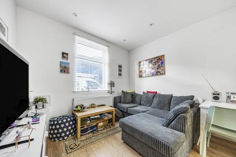 3 bedroom house to rent, Lendal Terrace, London, SW4