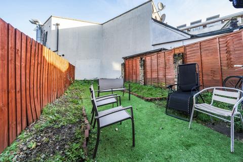 3 bedroom house to rent, Lendal Terrace, London, SW4