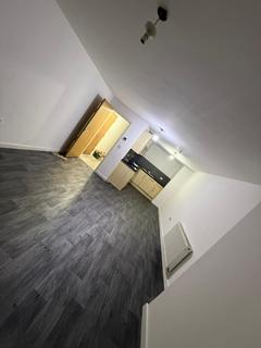 2 bedroom apartment to rent, 5 Ruby House