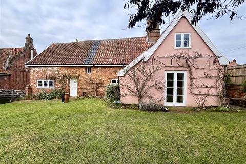 3 bedroom detached house for sale, The Street, Rickinghall, Diss