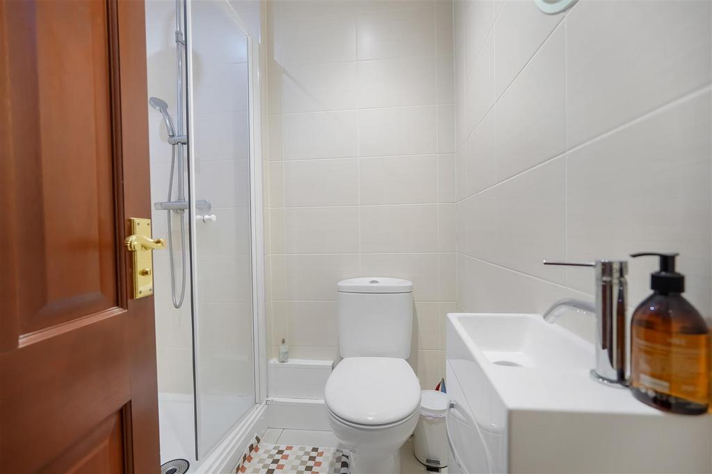 En-Suite Shower Room/WC
