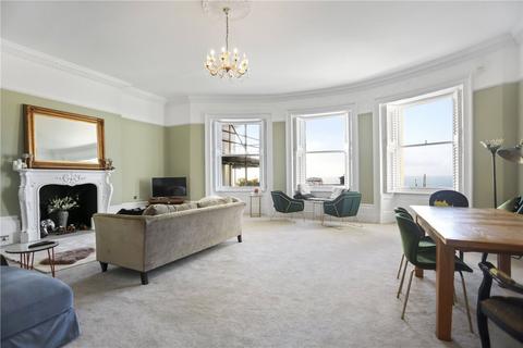 3 bedroom flat to rent, Chichester House, Chichester Terrace, BN2