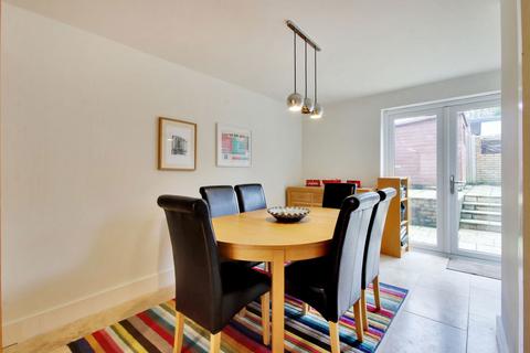 3 bedroom end of terrace house for sale, Strand Close, Meopham
