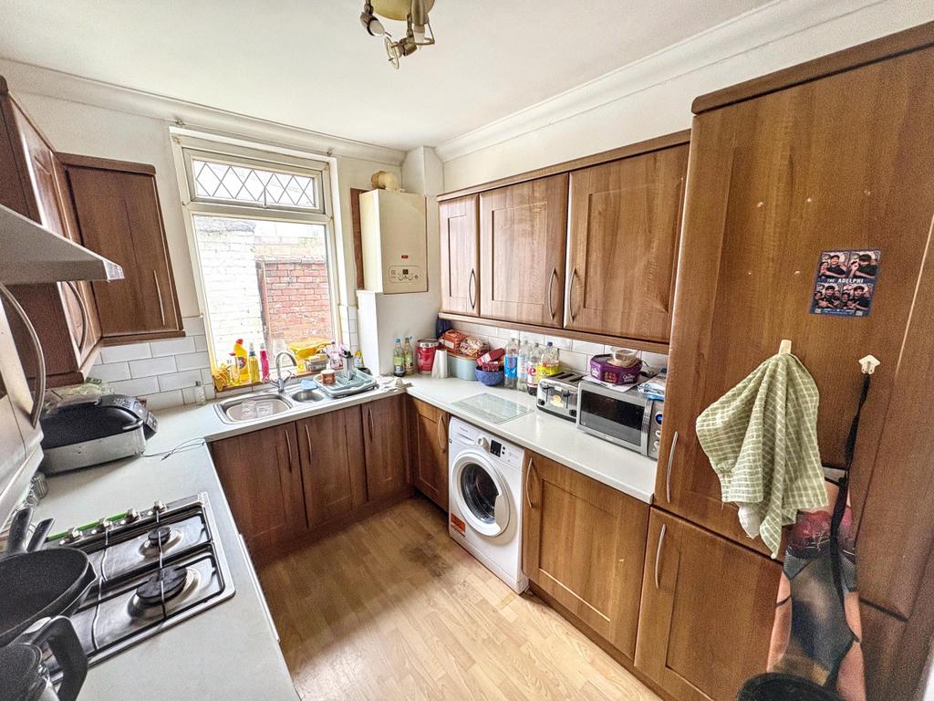 3 Hanbury Street
