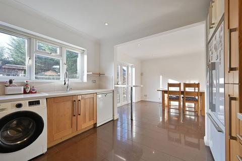 4 bedroom detached house for sale, Bucknalls Lane, Watford, Garston, WD25