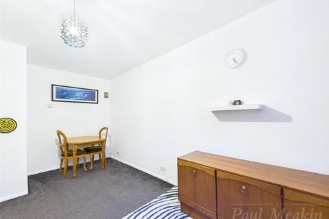 2 bedroom maisonette for sale, Gregory Court, Dale Road, Purley