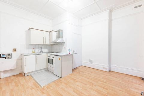 1 bedroom flat to rent, Devonshire Road, Hatch End, Pinner, HA5