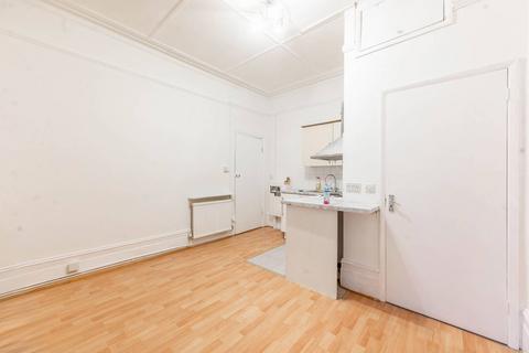 1 bedroom flat to rent, Devonshire Road, Hatch End, Pinner, HA5