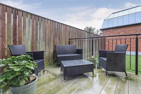 2 bedroom apartment for sale, The Street, Ashtead, Surrey, KT21