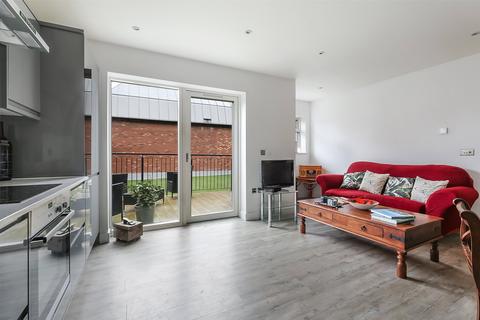 The Street, Ashtead, Surrey, KT21