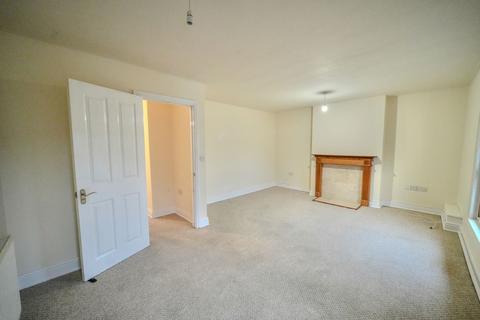 2 bedroom flat to rent, Hans Place, Cromer, NR27