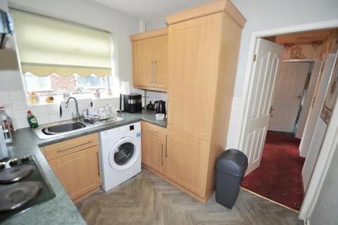 2 bedroom semi-detached house for sale, Sunningdale Drive, Irlam, M44